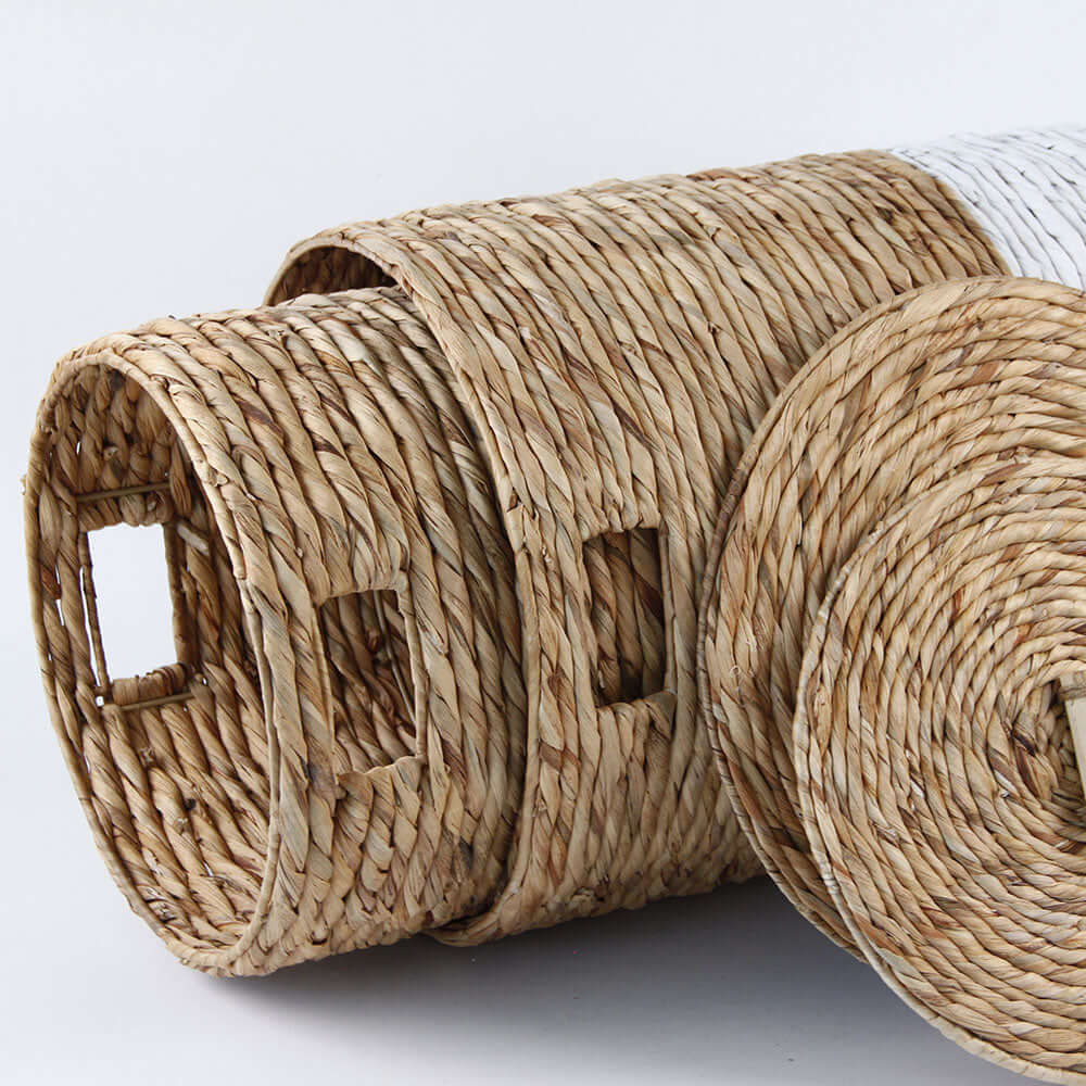 storage basket with lid