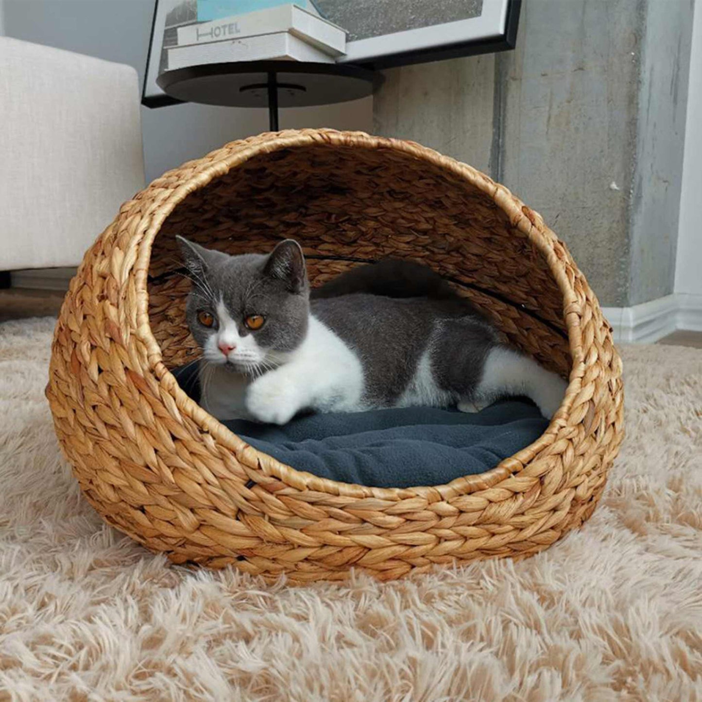 Washable Grass Woven Pet Bed