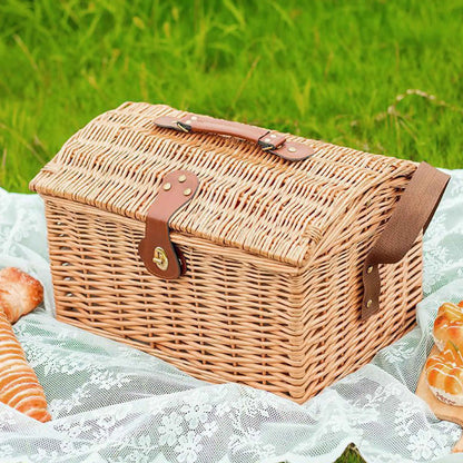 Best picnic basket for the beach
