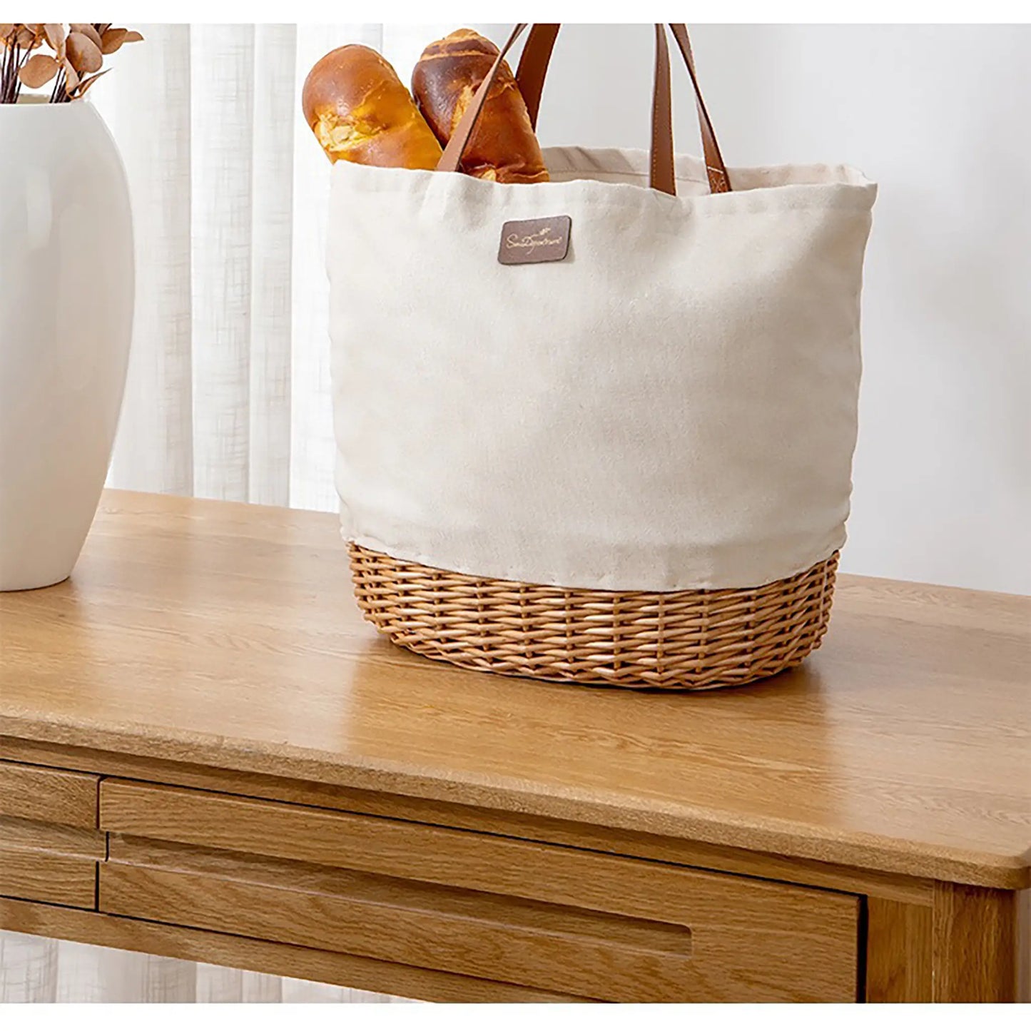 Woven Straw Purse with Adjustable Strap for Daily Use